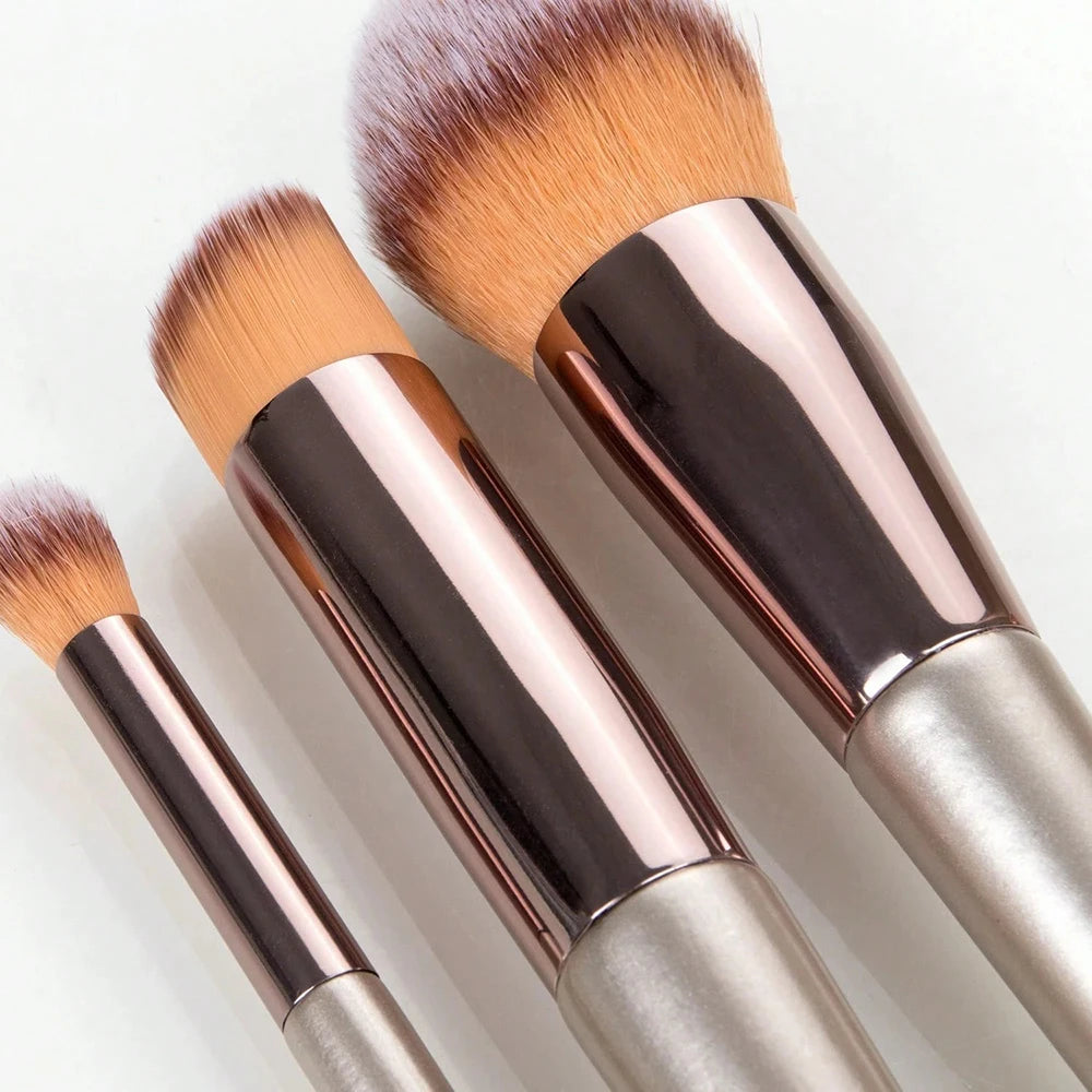 14 pc Premium Makeup Brush Set for Foundation, Powder, Concealers, Eye Shadows, and Blush