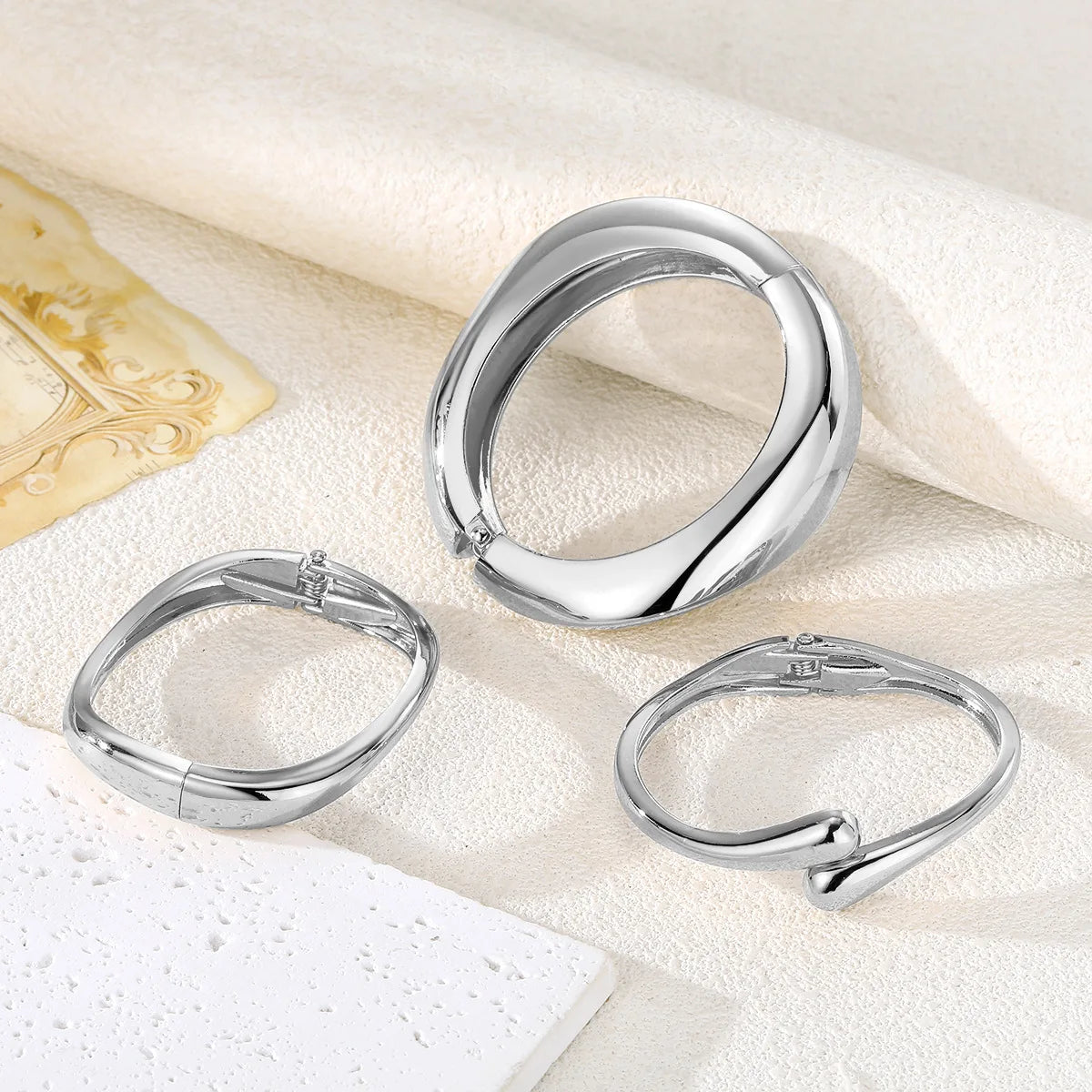 3 Style Metal Bangles High Quality