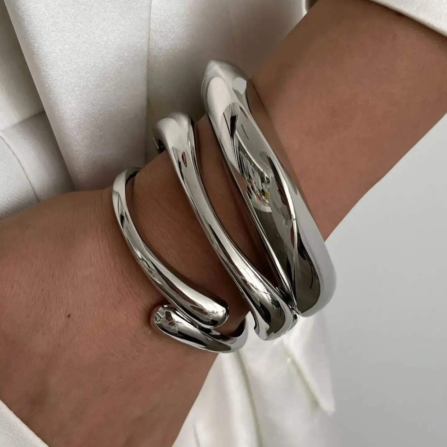 3 Style Metal Bangles High Quality